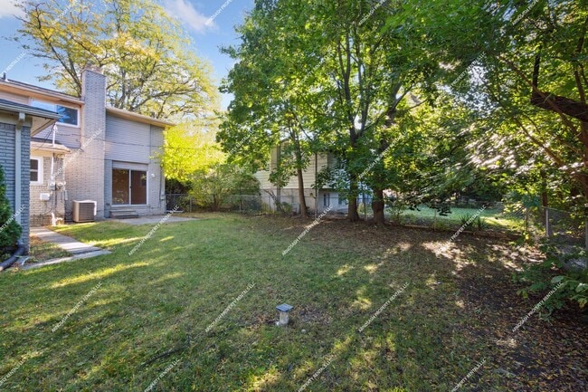 Building Photo - Rare Rental Opportunity: 4-Bedroom, 2.5-Ba...