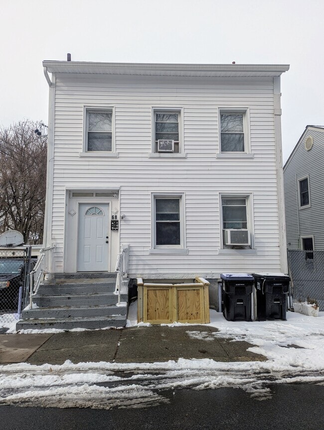 Building Photo - 68 N Bridge St