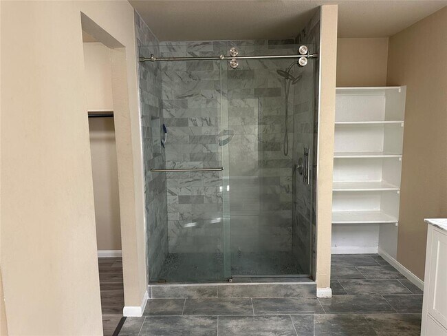 Building Photo - 3505 Stephans St