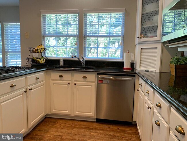 Building Photo - 15112 Windy Hollow Cir