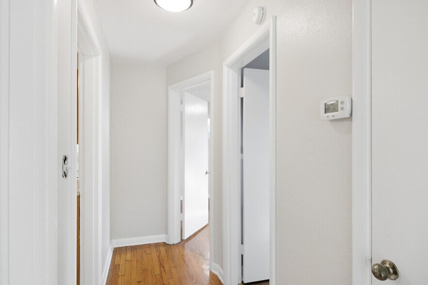 Building Photo - 301 Wygoda Cir