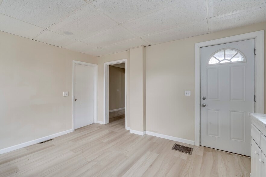 Building Photo - 739 Griffin St