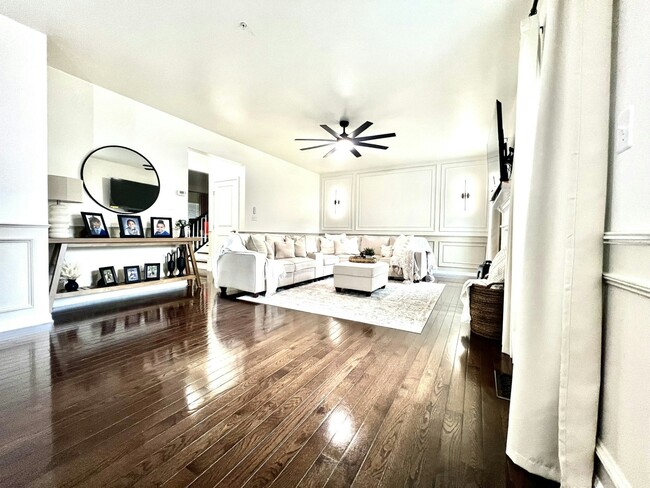 Building Photo - 2409 Glouster Pointe Dr