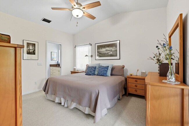 Building Photo - 1679 Serenity Ln