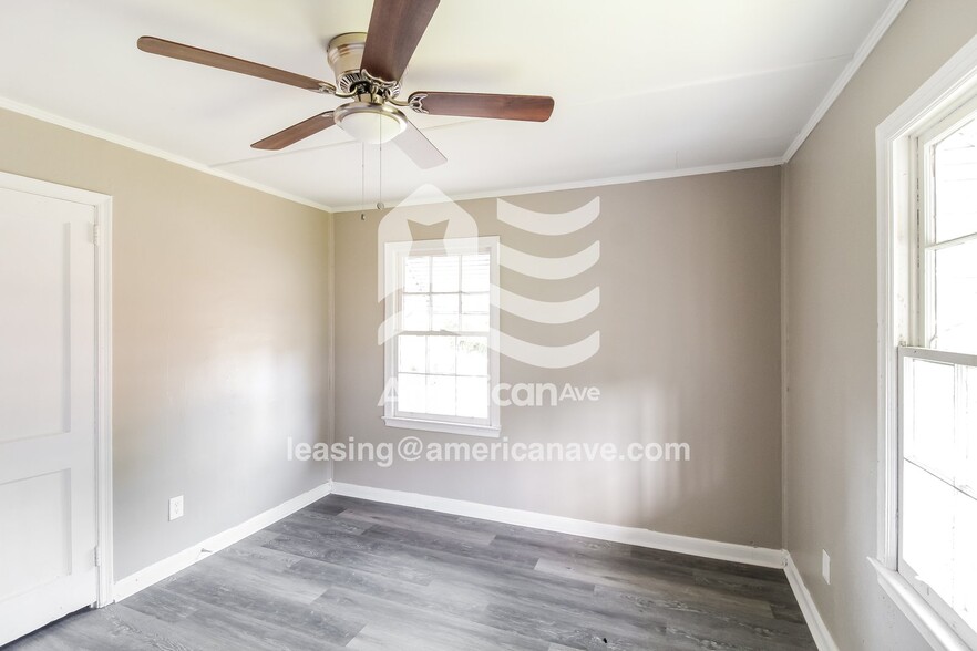 Building Photo - 986 Ponce De Leon Cir N