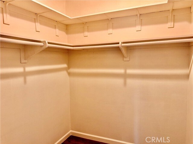 Building Photo - 202 S Barbara Way