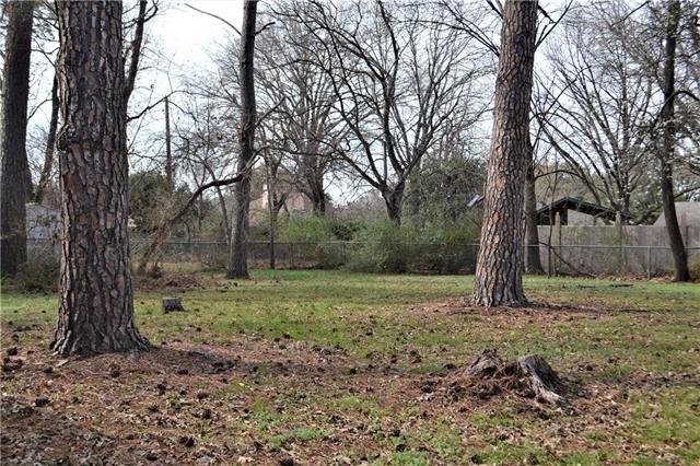 Building Photo - 2717 Foxcroft Cir