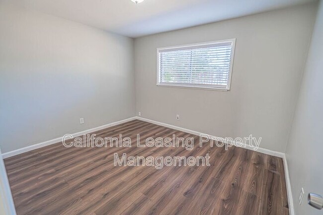 Building Photo - 20865 Burbank Blvd