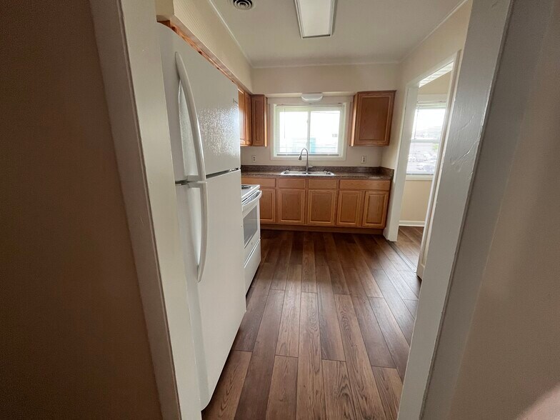 Kitchen - 537 S Wayne St