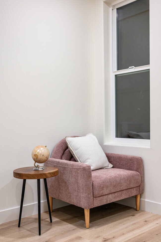 Building Photo - Gated Newport Coast 4BR w/ Pool Access