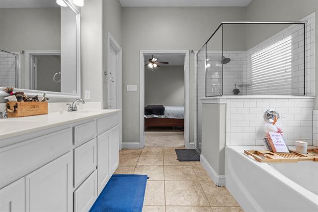 Building Photo - 424 Prairie Run