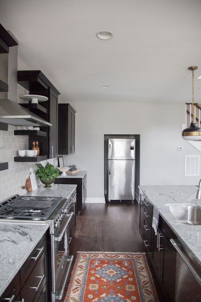 Building Photo - 3 Bed, 3.5 Bath Home w/ 2 Car Garage in East Nashville