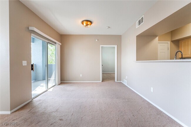 Building Photo - 6955 N Durango Dr