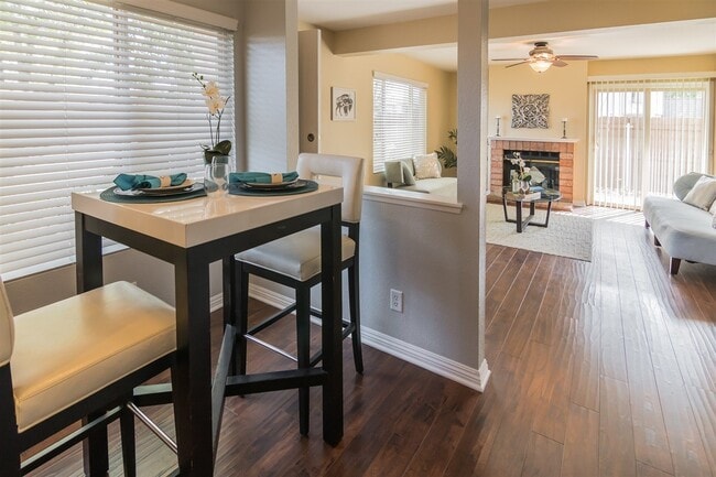 Building Photo - For rent in Granite Hills EC | 3BR 3BA with Garage