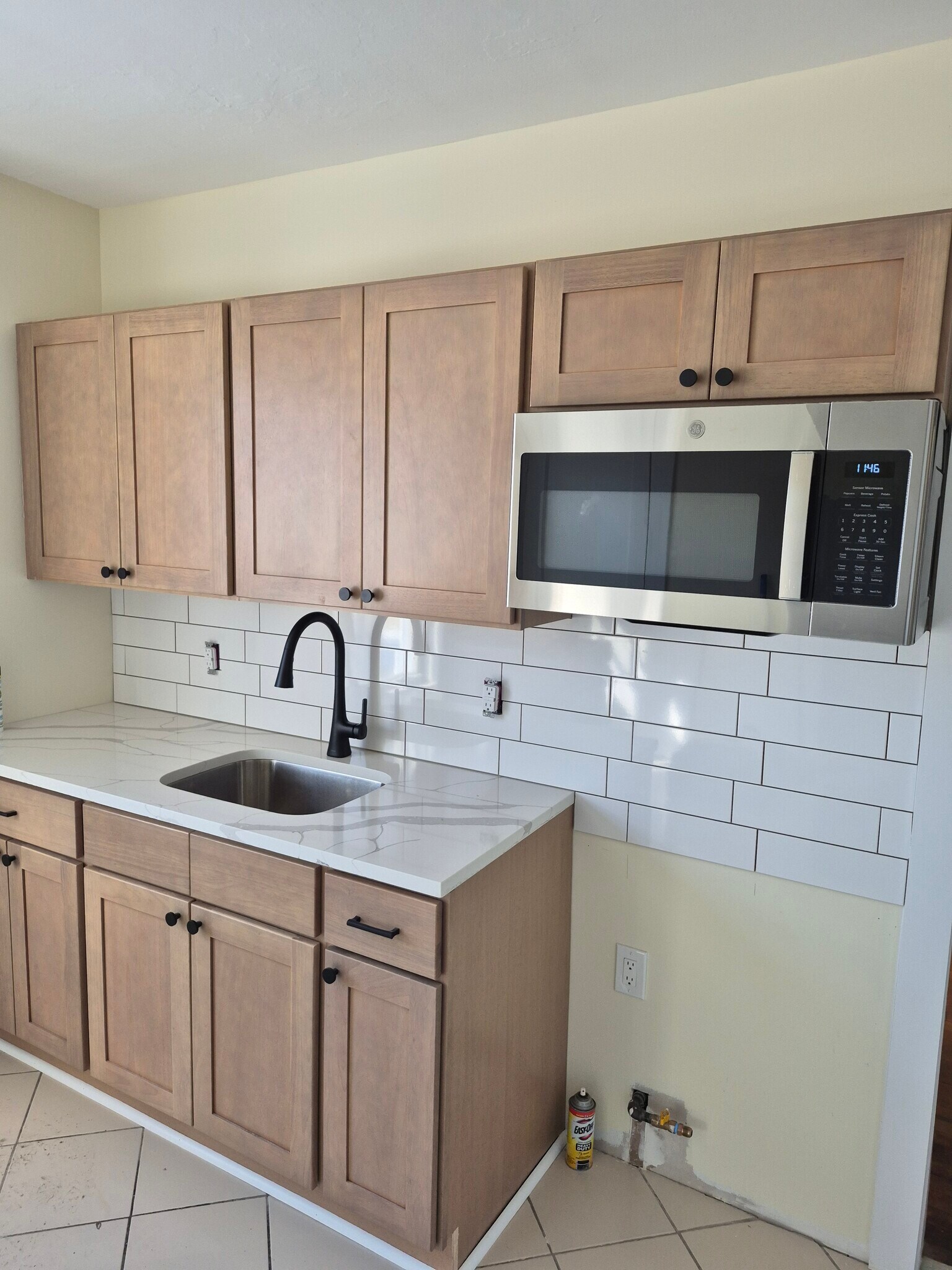 Kitchen - 131 Paris Ave