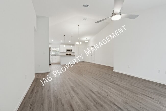 Building Photo - 271 Christensen Ave SE