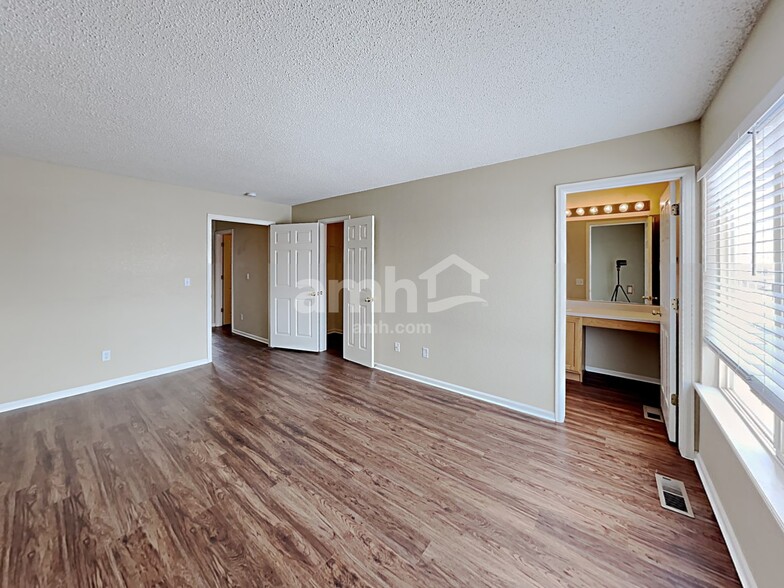 Building Photo - 4133 N Orleans St