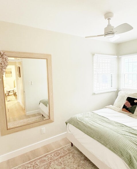 Bedroom 2 - 4574 Florida St