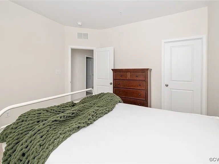 Bedroom 2 w/ WIC - 7215 Hancock Chase Ct