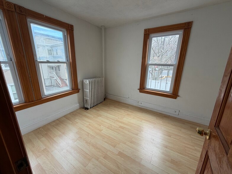 Living - 6 Smythe St