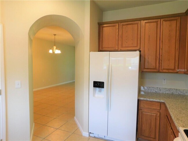 Building Photo - 4997 Town Terrace S