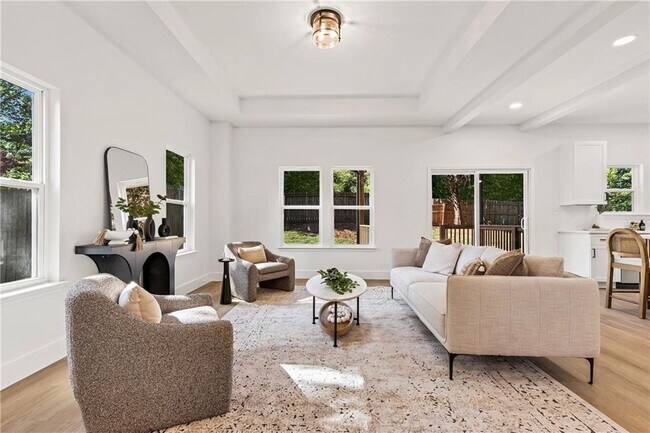 Building Photo - 3183 Zion St