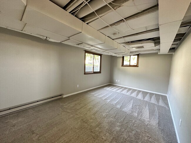 Building Photo - 702 26th St N