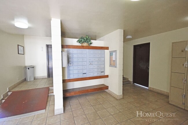 Building Photo - View!  2/1/1 - Mountain View Terrace - $24...
