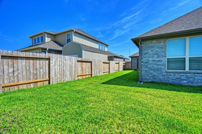 Building Photo - 31603 Zoe Pt