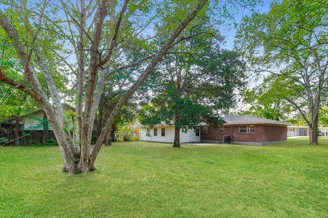 Building Photo - Newly Renovated Single Family Home | 3 BR/2BA | 1-Car Covered Parking | Gated backyard