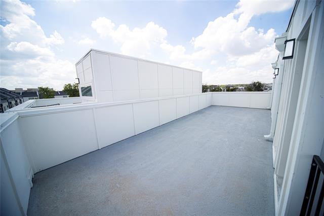 Building Photo - 2804 Weisenberger St