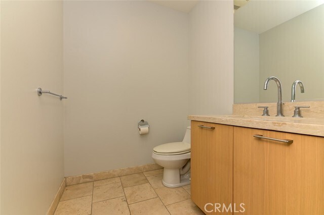 Building Photo - 268 Caruso Ave