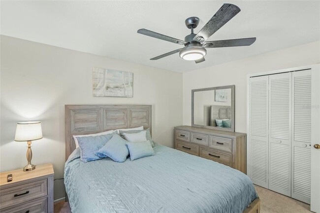 Building Photo - 5577 Sweetwater Oak Dr