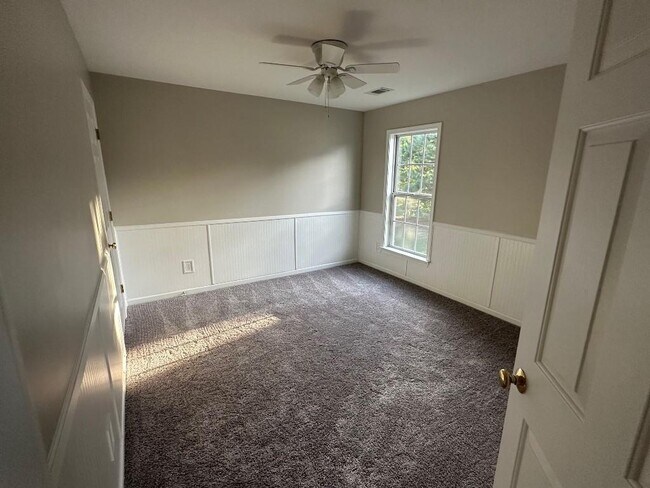 Building Photo - 6345 Turfway Dr