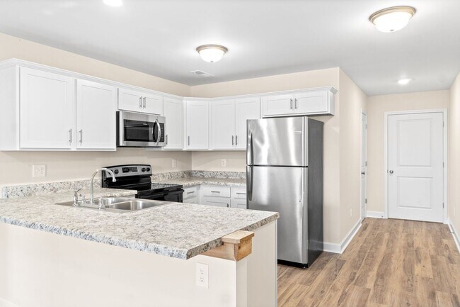 Building Photo - 2 Bedroom Apartment For Rent in Guthrie KY!