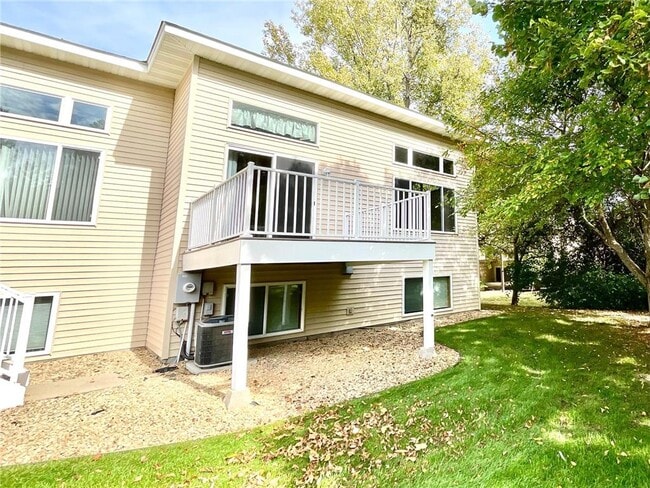 Building Photo - 7414 Bolton Way