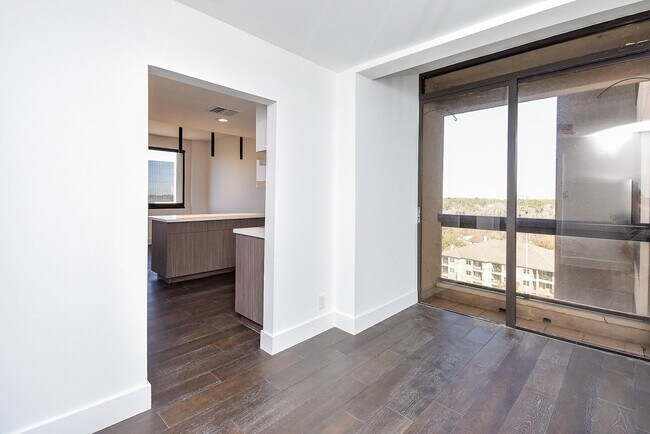 Building Photo - 49 Briar Hollow Ln