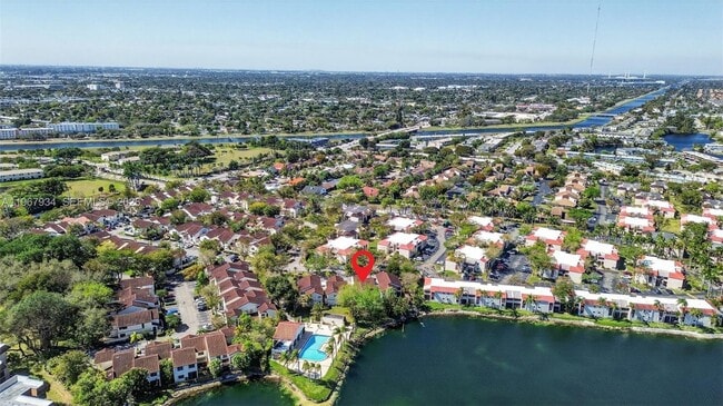 Building Photo - 347 Ives Dairy Rd