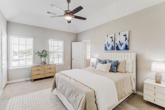 Building Photo - 416 Sonata St