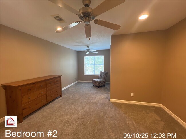 Building Photo - 903 Sugarfield Ct