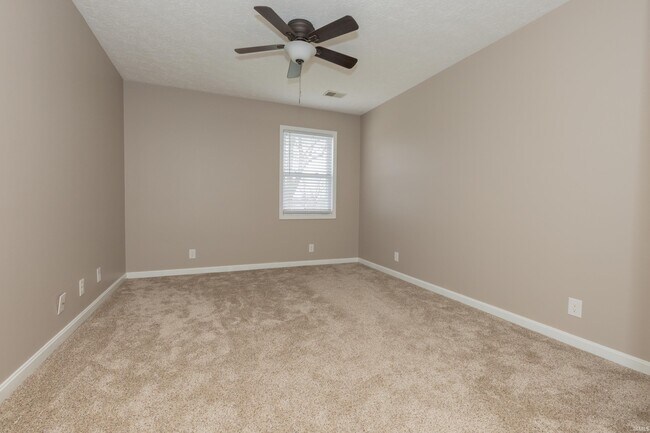 Building Photo - 5500 Big Cynthiana Rd