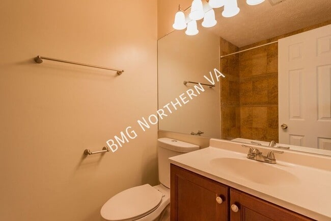 Building Photo - 44126 Tippecanoe Terrace