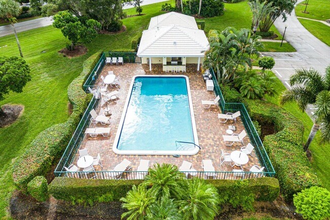 Building Photo - 3651 N Quail Ridge Dr