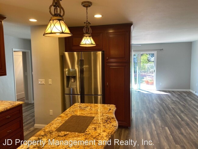 Building Photo - 4 br, 2 bath House - 8671 Chantilly Ave