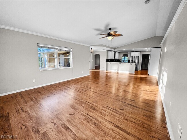 Building Photo - 326 SW 29th St