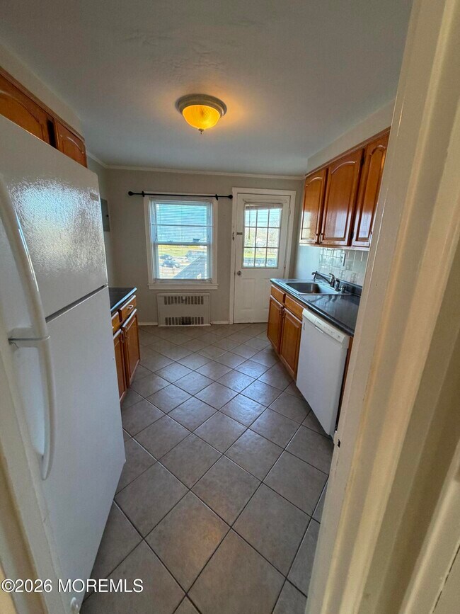 Building Photo - 28B Garfield Park