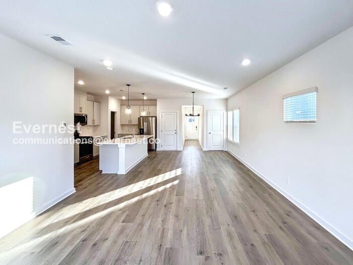 Building Photo - 649 Whitetail Ct
