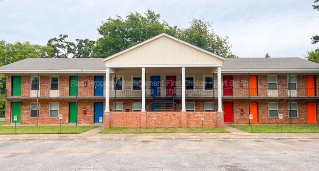 Building Photo - 2301 S V St