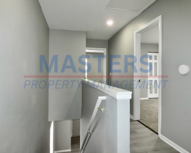 Building Photo - 4 Bed | 1.5 Bath | Spacious Rental Home