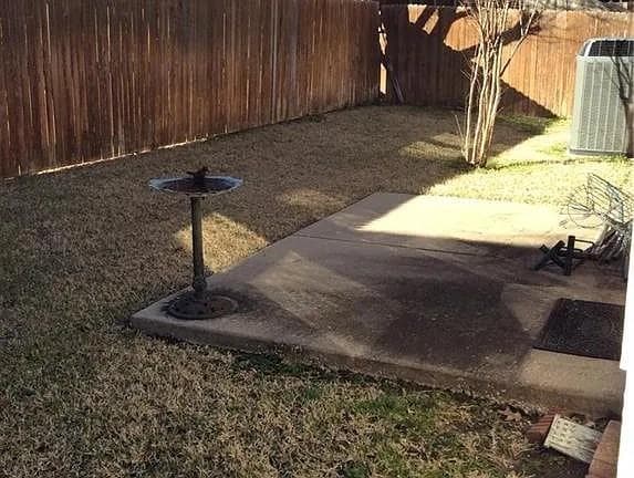 Building Photo - 18731 Gibbons Dr